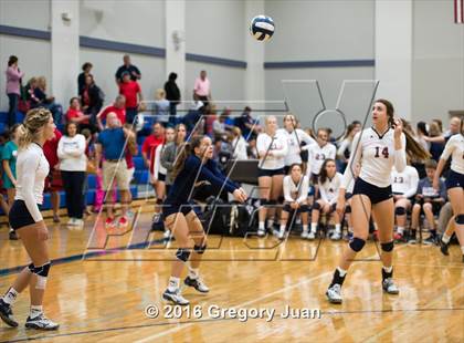 Thumbnail 1 in Teurlings Catholic vs Archbishop Hannan (Catholic League Tournament) photogallery.