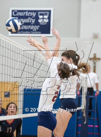Thumbnail 1 in Teurlings Catholic vs Archbishop Hannan (Catholic League Tournament) photogallery.