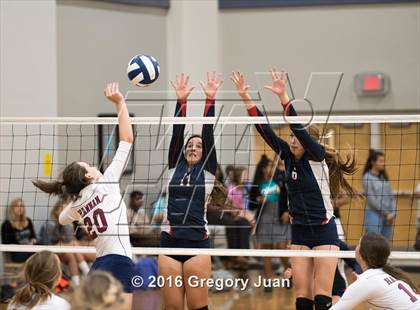 Thumbnail 3 in Teurlings Catholic vs Archbishop Hannan (Catholic League Tournament) photogallery.