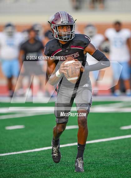 Thumbnail 3 in Carver, Atl. vs Cedar Grove (Scrimmage) photogallery.