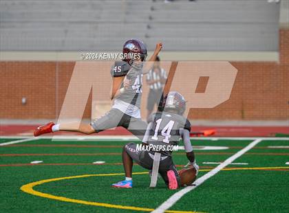 Thumbnail 2 in Carver, Atl. vs Cedar Grove (Scrimmage) photogallery.