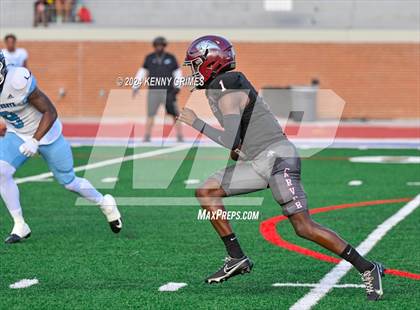 Thumbnail 2 in Carver, Atl. vs Cedar Grove (Scrimmage) photogallery.