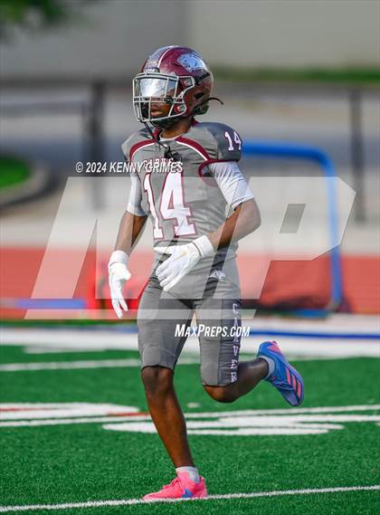 Thumbnail 3 in Carver, Atl. vs Cedar Grove (Scrimmage) photogallery.