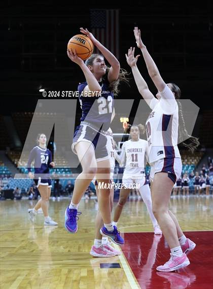 Thumbnail 3 in Mullen vs. Cherokee Trail (CHSAA 6A Great 8) photogallery.