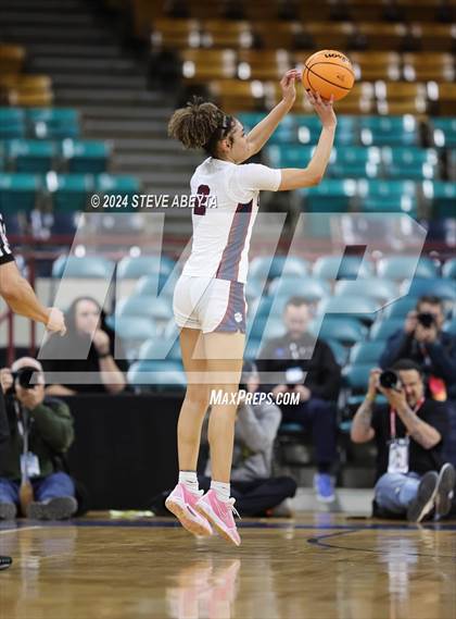 Thumbnail 2 in Mullen vs. Cherokee Trail (CHSAA 6A Great 8) photogallery.