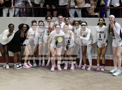 Thumbnail 2 in Mullen vs. Cherokee Trail (CHSAA 6A Great 8) photogallery.