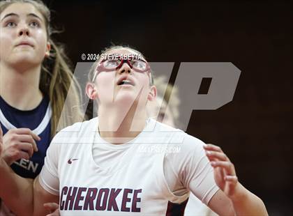 Thumbnail 2 in Mullen vs. Cherokee Trail (CHSAA 6A Great 8) photogallery.