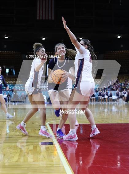 Thumbnail 1 in Mullen vs. Cherokee Trail (CHSAA 6A Great 8) photogallery.
