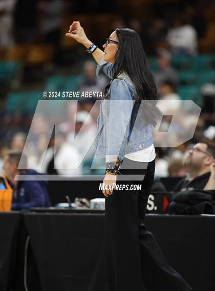 Thumbnail 2 in Mullen vs. Cherokee Trail (CHSAA 6A Great 8) photogallery.