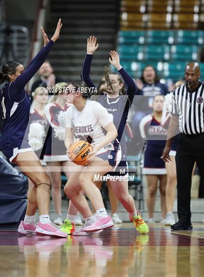 Thumbnail 1 in Mullen vs. Cherokee Trail (CHSAA 6A Great 8) photogallery.