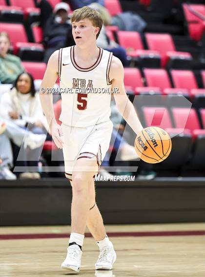 Thumbnail 3 in Rossview vs Montgomery Bell Academy photogallery.