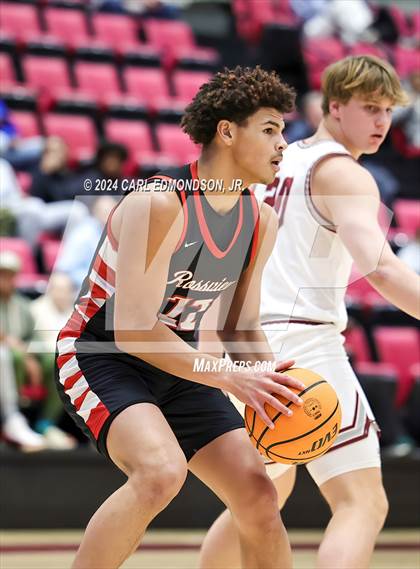 Thumbnail 2 in Rossview vs Montgomery Bell Academy photogallery.