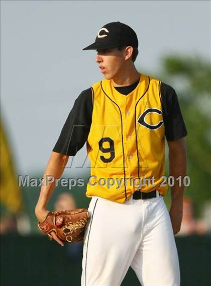 Thumbnail 2 in Cleburne vs Rockwall-Heath (Texas 4A Region ll Playoffs) photogallery.