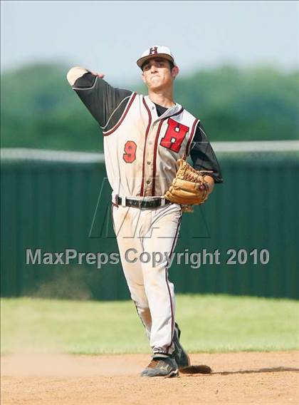 Thumbnail 3 in Cleburne vs Rockwall-Heath (Texas 4A Region ll Playoffs) photogallery.