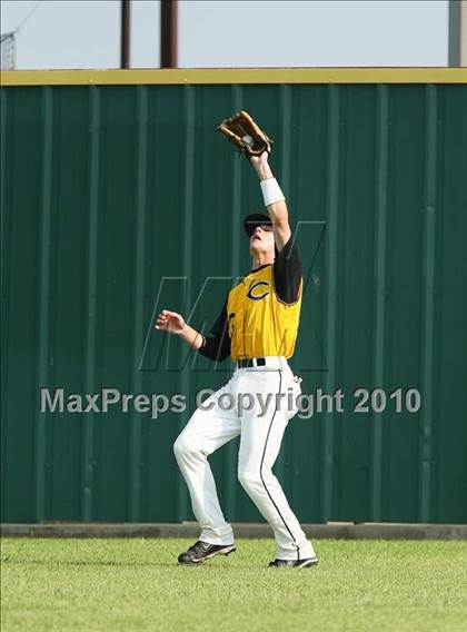 Thumbnail 1 in Cleburne vs Rockwall-Heath (Texas 4A Region ll Playoffs) photogallery.