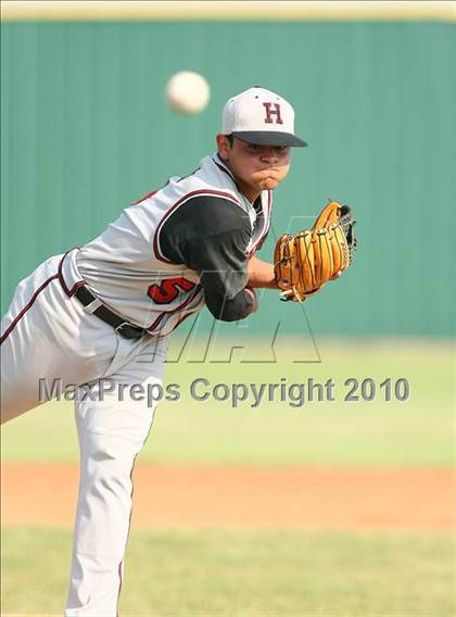 Thumbnail 2 in Cleburne vs Rockwall-Heath (Texas 4A Region ll Playoffs) photogallery.