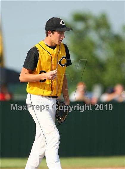 Thumbnail 1 in Cleburne vs Rockwall-Heath (Texas 4A Region ll Playoffs) photogallery.
