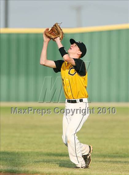 Thumbnail 1 in Cleburne vs Rockwall-Heath (Texas 4A Region ll Playoffs) photogallery.