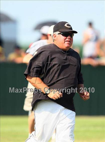 Thumbnail 2 in Cleburne vs Rockwall-Heath (Texas 4A Region ll Playoffs) photogallery.