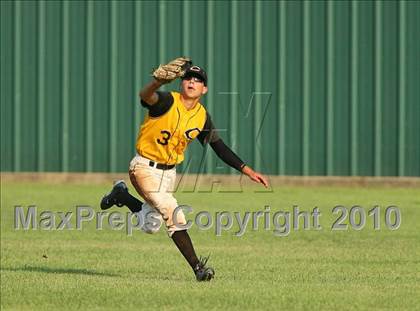 Thumbnail 2 in Cleburne vs Rockwall-Heath (Texas 4A Region ll Playoffs) photogallery.