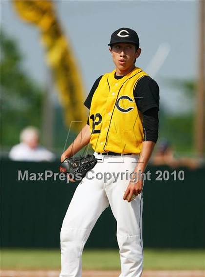 Thumbnail 2 in Cleburne vs Rockwall-Heath (Texas 4A Region ll Playoffs) photogallery.