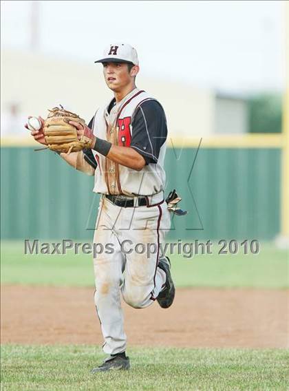 Thumbnail 3 in Cleburne vs Rockwall-Heath (Texas 4A Region ll Playoffs) photogallery.