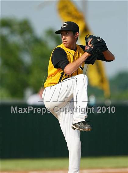 Thumbnail 1 in Cleburne vs Rockwall-Heath (Texas 4A Region ll Playoffs) photogallery.