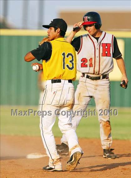 Thumbnail 3 in Cleburne vs Rockwall-Heath (Texas 4A Region ll Playoffs) photogallery.