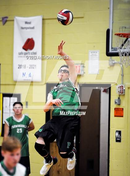 Thumbnail 1 in Farmingdale vs. West Hempstead photogallery.
