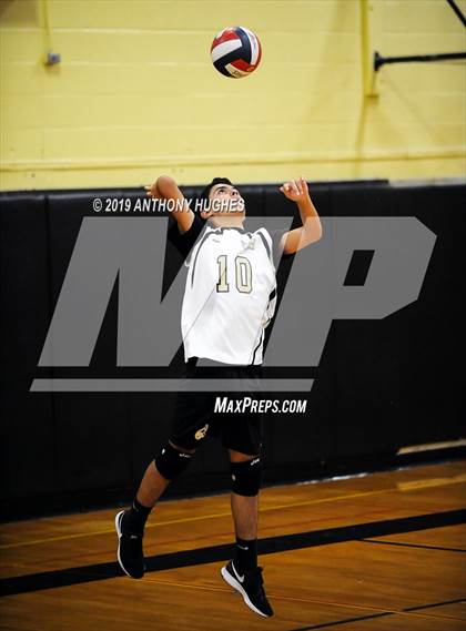 Thumbnail 2 in Farmingdale vs. West Hempstead photogallery.