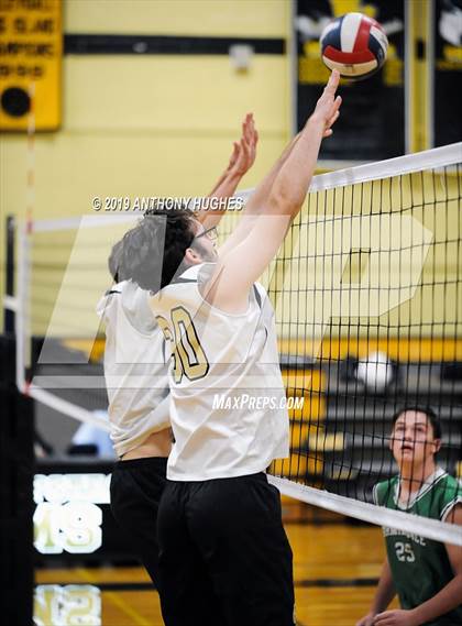 Thumbnail 2 in Farmingdale vs. West Hempstead photogallery.