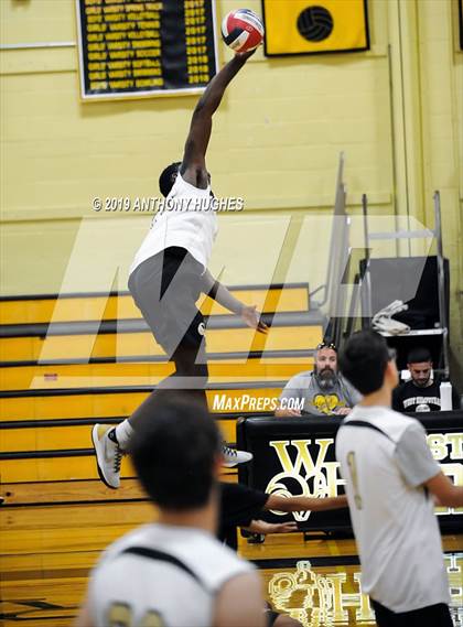 Thumbnail 1 in Farmingdale vs. West Hempstead photogallery.