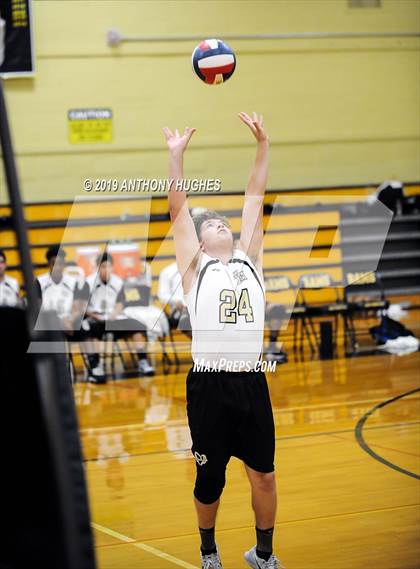 Thumbnail 3 in Farmingdale vs. West Hempstead photogallery.