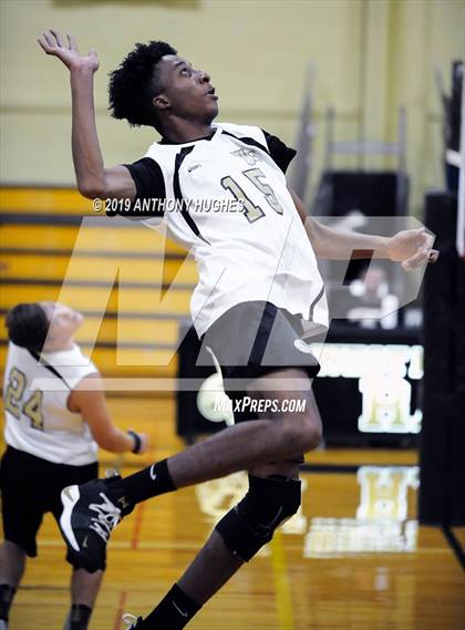 Thumbnail 3 in Farmingdale vs. West Hempstead photogallery.