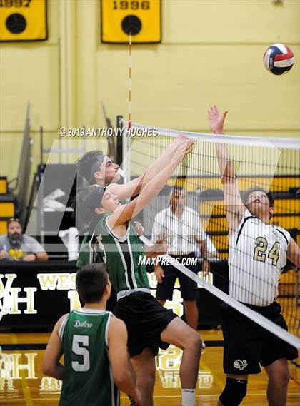 Thumbnail 3 in Farmingdale vs. West Hempstead photogallery.