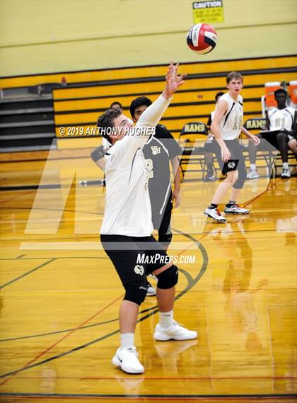Thumbnail 1 in Farmingdale vs. West Hempstead photogallery.