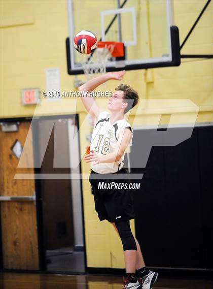 Thumbnail 3 in Farmingdale vs. West Hempstead photogallery.