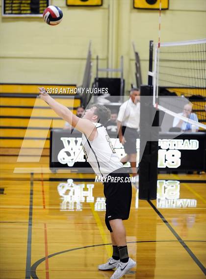 Thumbnail 3 in Farmingdale vs. West Hempstead photogallery.