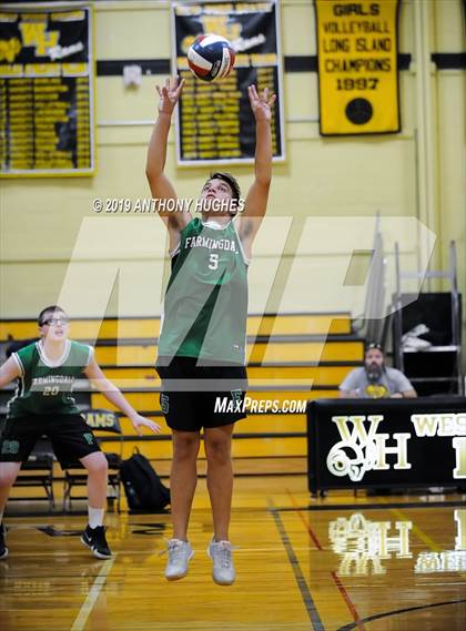 Thumbnail 1 in Farmingdale vs. West Hempstead photogallery.