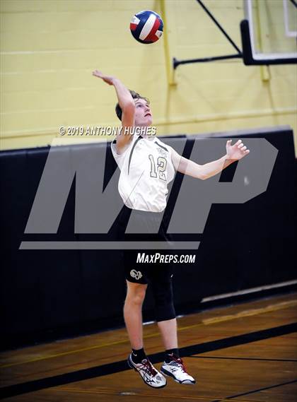 Thumbnail 3 in Farmingdale vs. West Hempstead photogallery.