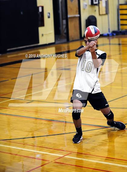 Thumbnail 2 in Farmingdale vs. West Hempstead photogallery.