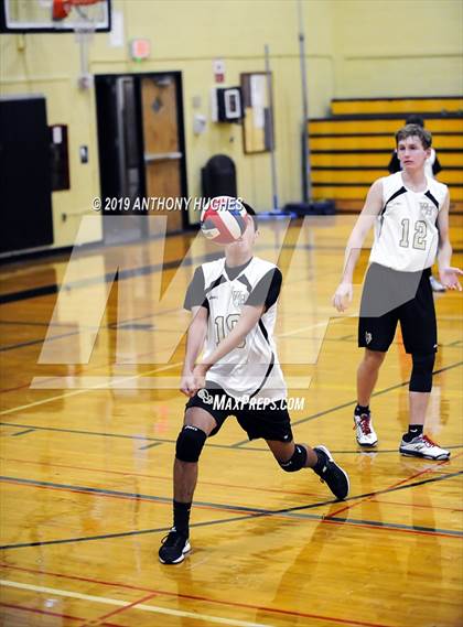 Thumbnail 1 in Farmingdale vs. West Hempstead photogallery.