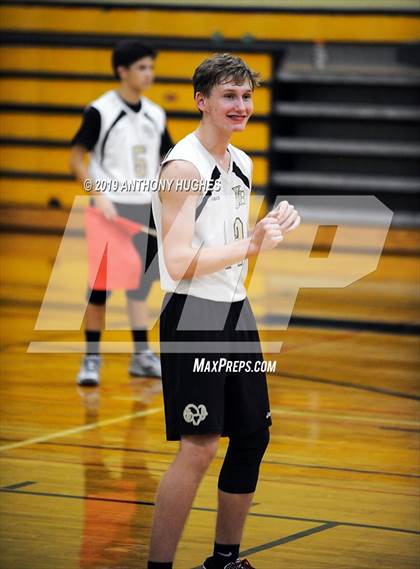 Thumbnail 3 in Farmingdale vs. West Hempstead photogallery.