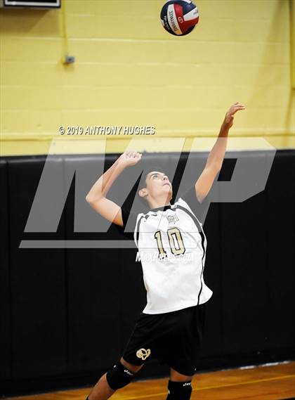 Thumbnail 1 in Farmingdale vs. West Hempstead photogallery.
