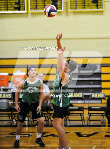 Thumbnail 3 in Farmingdale vs. West Hempstead photogallery.