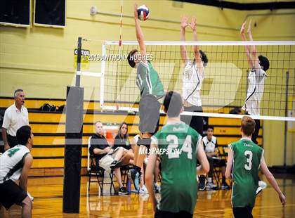 Thumbnail 3 in Farmingdale vs. West Hempstead photogallery.