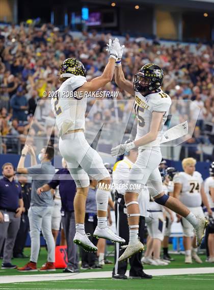Thumbnail 2 in Stephenville vs. LBJ Austin (UIL Football 4A D1 Finals) photogallery.
