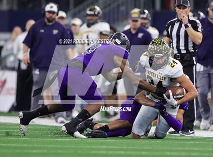 Thumbnail 3 in Stephenville vs. LBJ Austin (UIL Football 4A D1 Finals) photogallery.