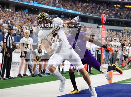 Thumbnail 1 in Stephenville vs. LBJ Austin (UIL Football 4A D1 Finals) photogallery.