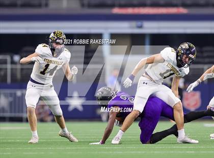 Thumbnail 3 in Stephenville vs. LBJ Austin (UIL Football 4A D1 Finals) photogallery.